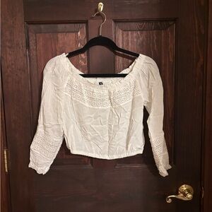 Cropped White Lace Trim Blouse